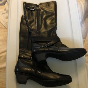 Cobb Hill Black Leather Calf Boots, Size 9.5